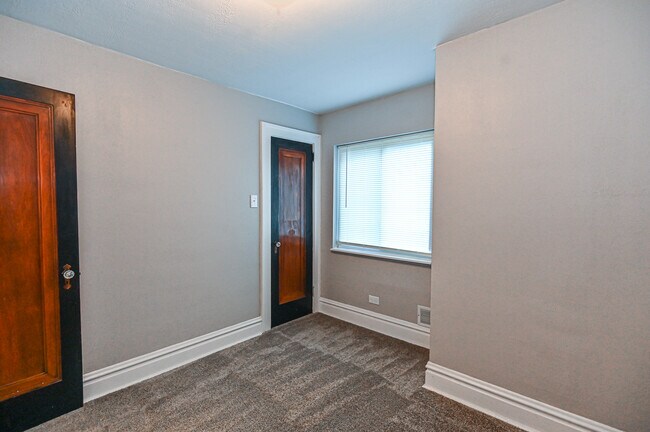 Building Photo - 1510 Nobles Ln