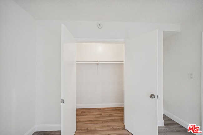 Building Photo - 1215 Hayworth Ave