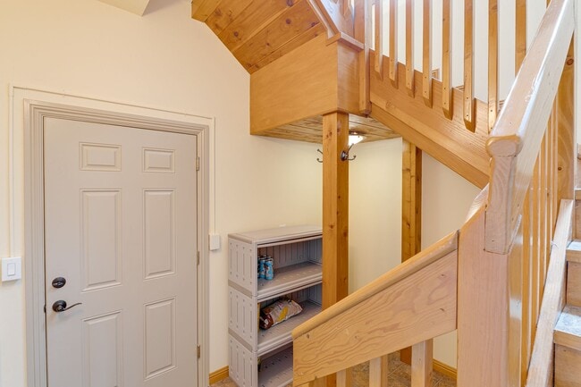 Building Photo - Peaceful Mountain Retreat with Stunning Views in Mount Charleston!