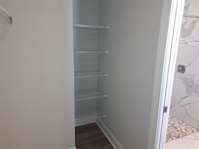 Building Photo - 1551 Gantry Rd