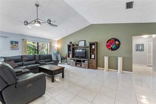 Building Photo - 8241 NW 54th Ct