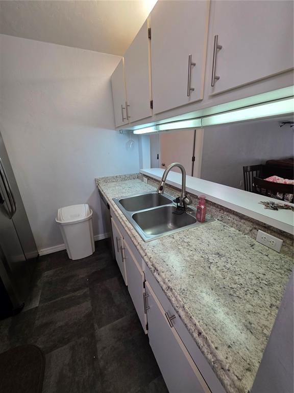 Building Photo - 4000 SW 23rd St