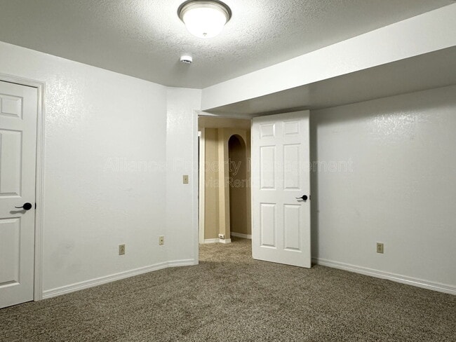 Building Photo - 4420 Cobbleskill Dr