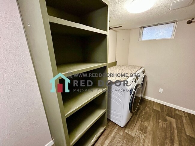 Building Photo - 4 Bed / 2 Bath Home for Rent — Great Falls, MT