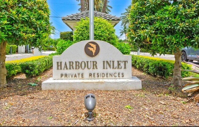 Building Photo - 1799 SE 25th Ave