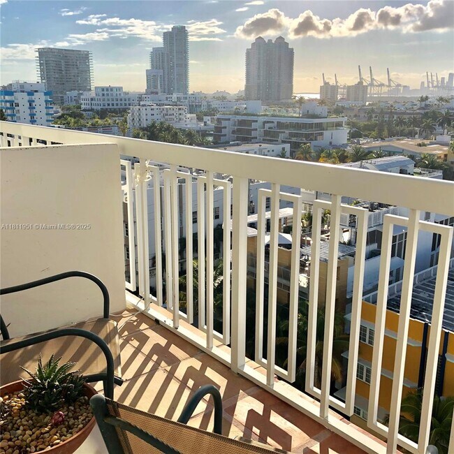 Building Photo - 401 Ocean Dr
