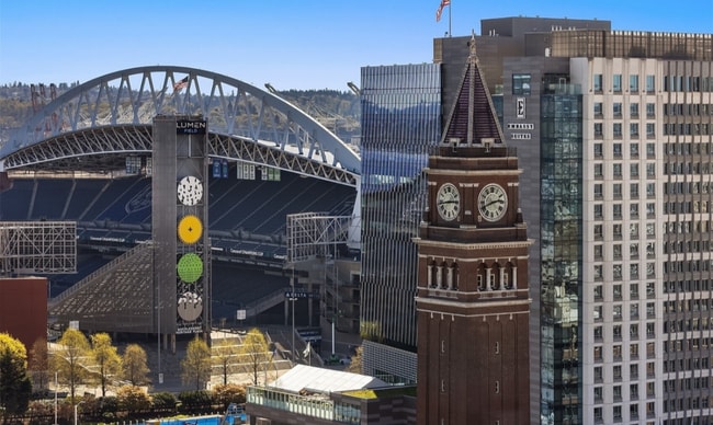 Building Photo - Incredible Pioneer Square Studio Available Now!