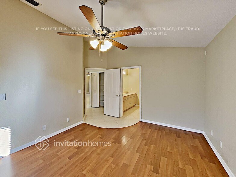 Building Photo - 3970 Sea Grape Cir