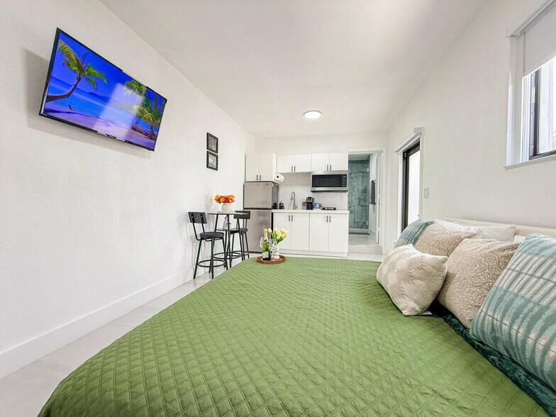 Building Photo - 7904 Juniper St