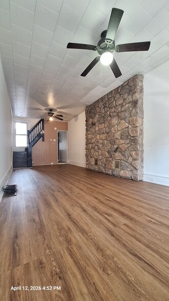 Building Photo - 925 1/2 Liberty St