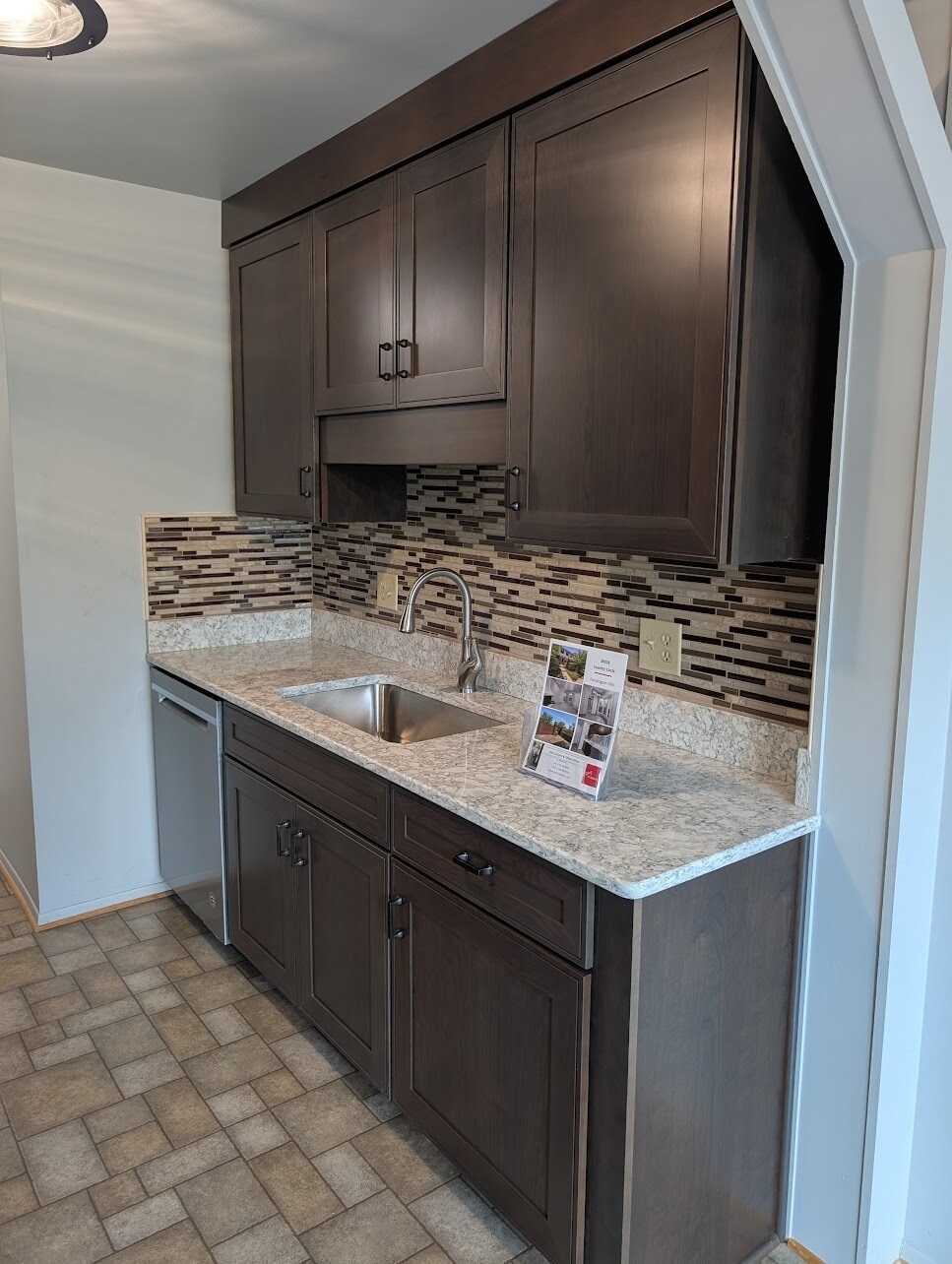 Building Photo - 38928 Country Cir
