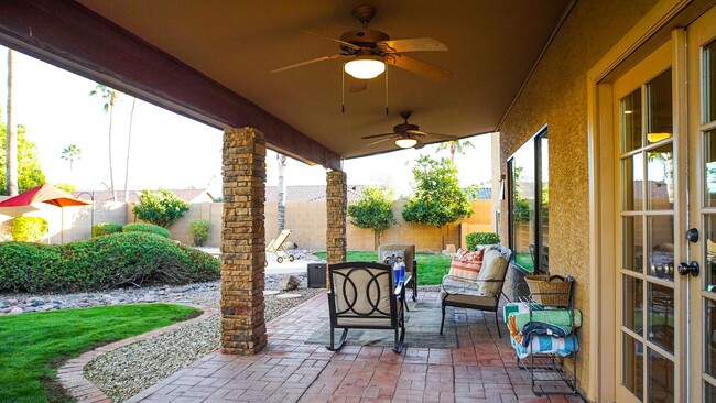 Building Photo - Heated Pool Home/Split Level Magic Zip Code