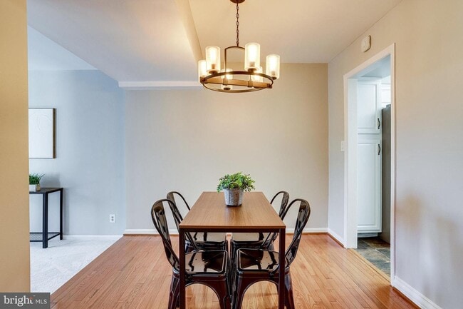 Building Photo - 2911 S Woodstock St