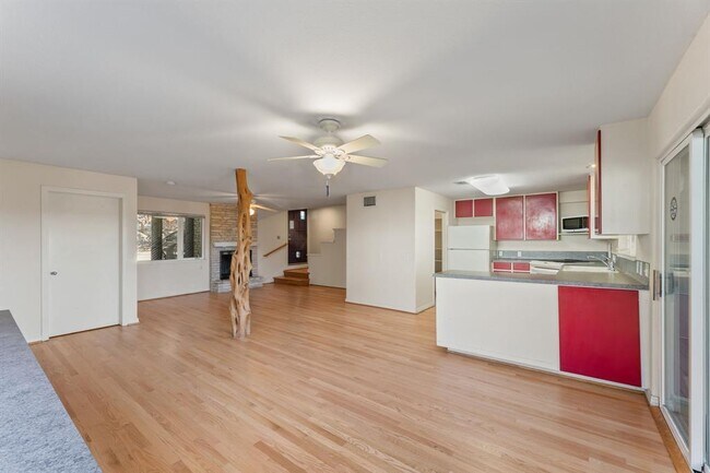 Building Photo - 3309 Westhill Dr