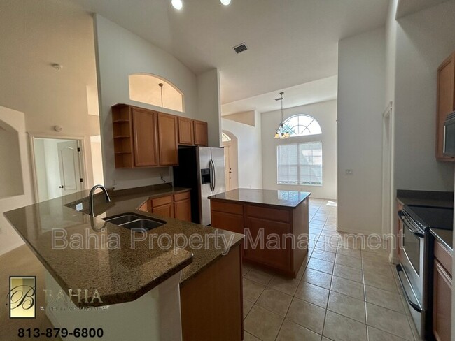 Building Photo - 6850 Pine Springs Dr