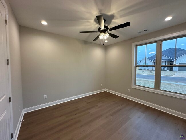 Building Photo - 110 Mayberry Ln