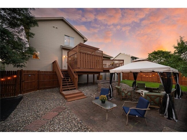 Building Photo - 4133 Sunset Trail N