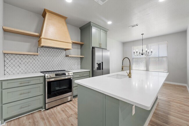 Building Photo - 1603 Sam Houston St