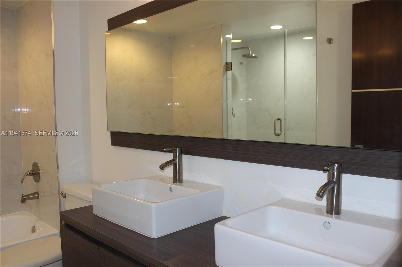 Building Photo - 650 West Ave