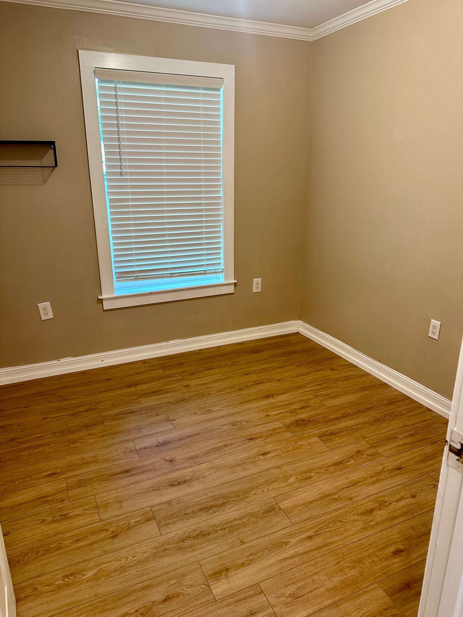 Building Photo - 48071 Laura Rogers Rd