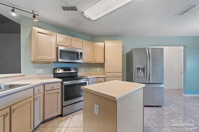 Building Photo - 547 Shiloh Dr