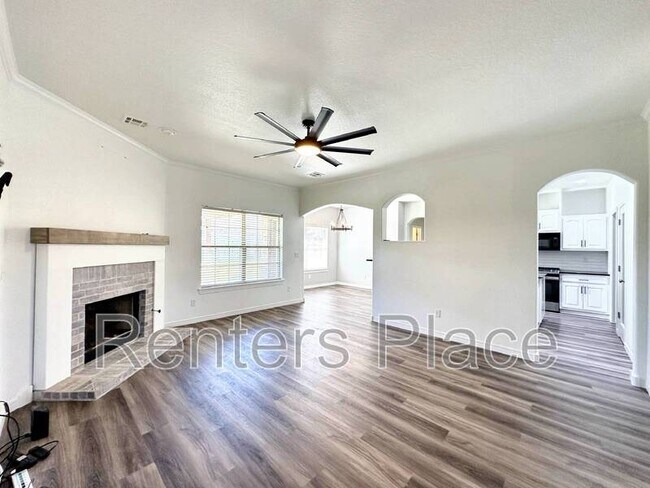 Building Photo - 11006 S Madison St