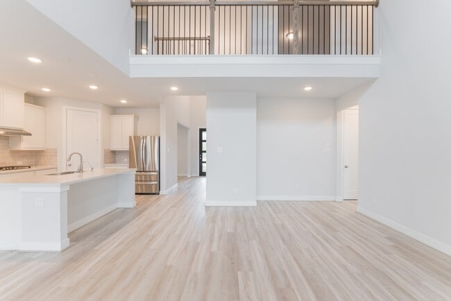 Building Photo - 146 Renodes Garden Ln