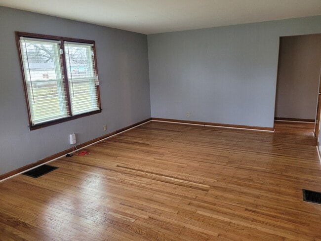 Building Photo - 1659 N Tibbs Ave