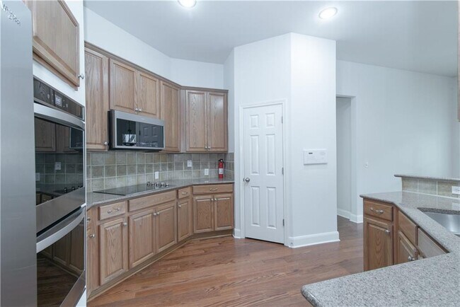 Building Photo - 2611 Salerno Pl