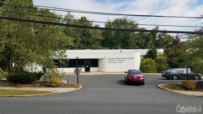 Building Photo - 648 Ridge Rd