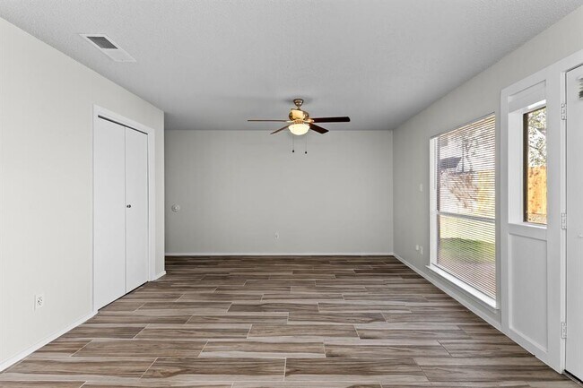 Building Photo - 10807 Lambert Cir