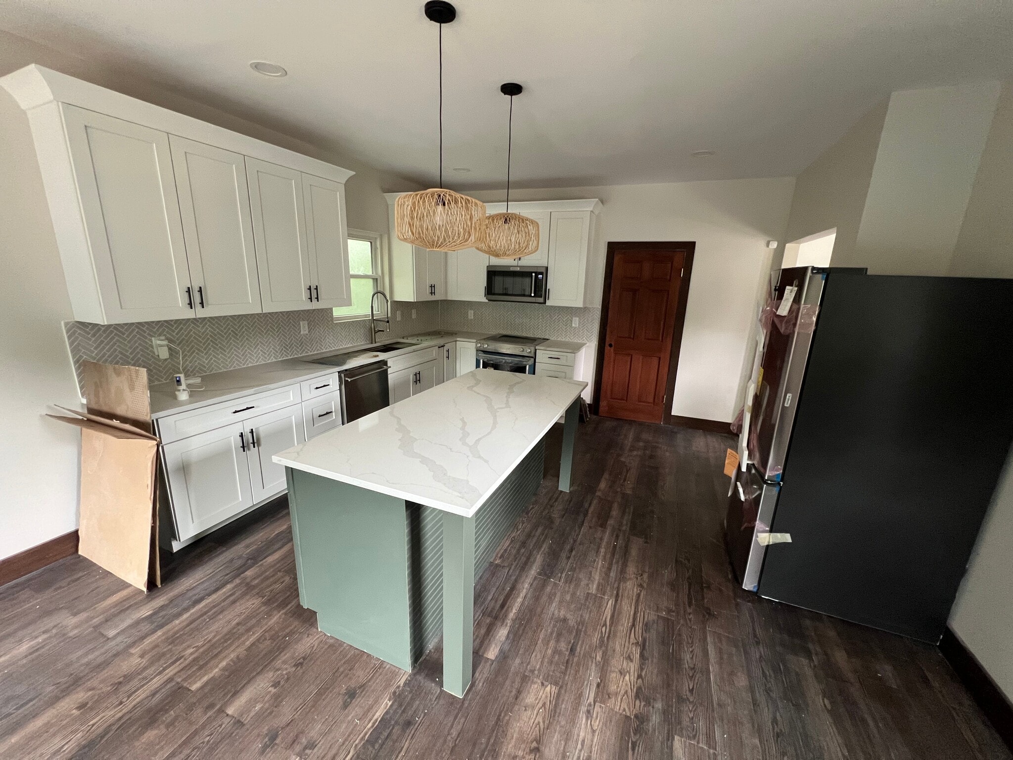 Kitchen - 1235 Tecumseh St