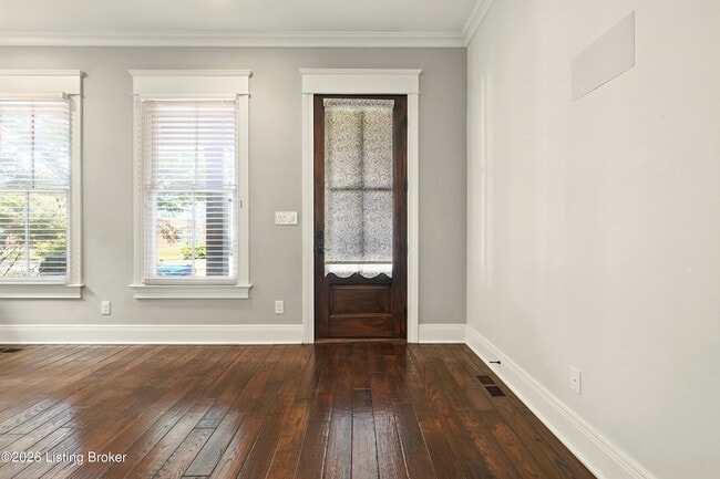 Building Photo - 10910 Kings Crown Dr