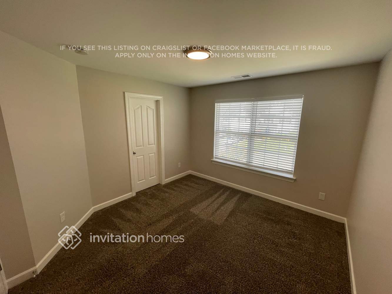 Building Photo - 527 Clearwater Dr