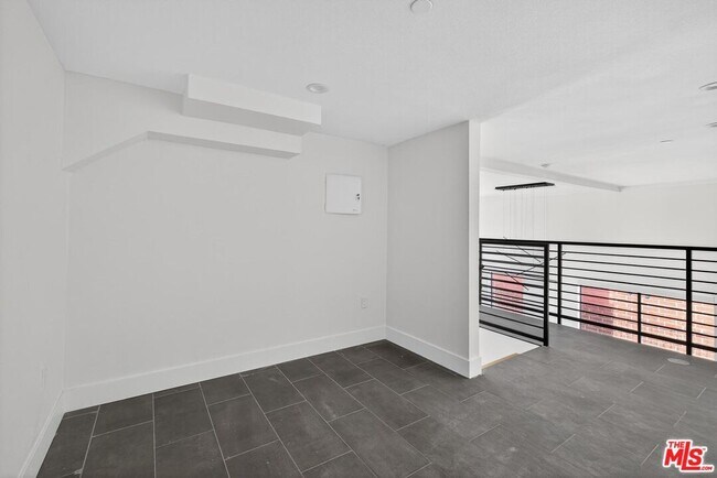 Building Photo - 2412 Eads St