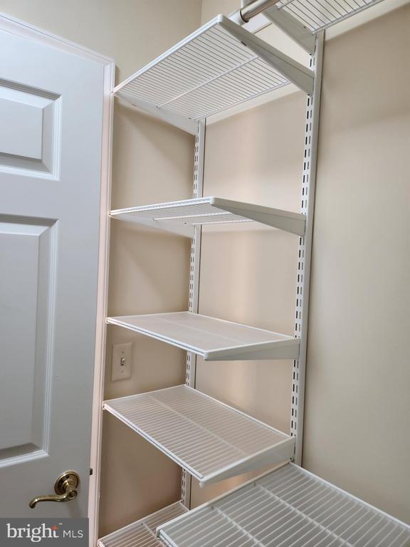 Building Photo - 5809 Nicholson Ln