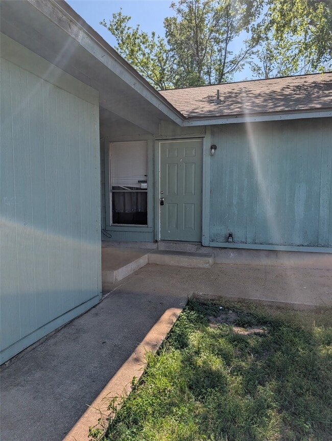 Building Photo - 9507 Night Star Dr