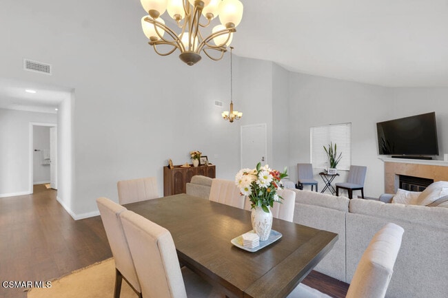 Building Photo - 491 Yorba Linda Pl