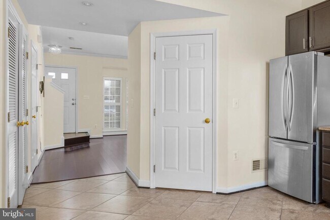 Building Photo - 4384 Sutler Hill Square