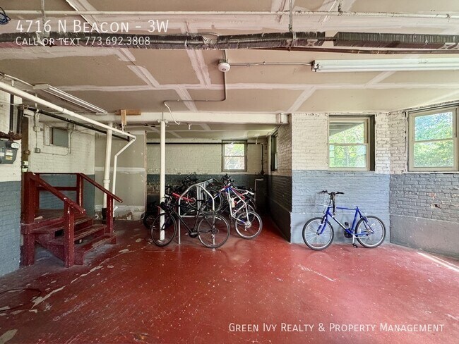 Building Photo - 4716 N Beacon St