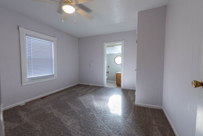 Building Photo - Available May 15!