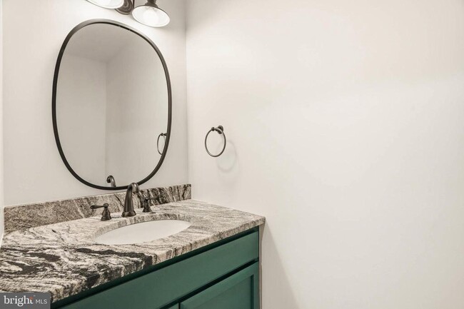 Building Photo - 8875 Carrollton Ave