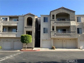 Building Photo - 2040 Las Colinas Cir