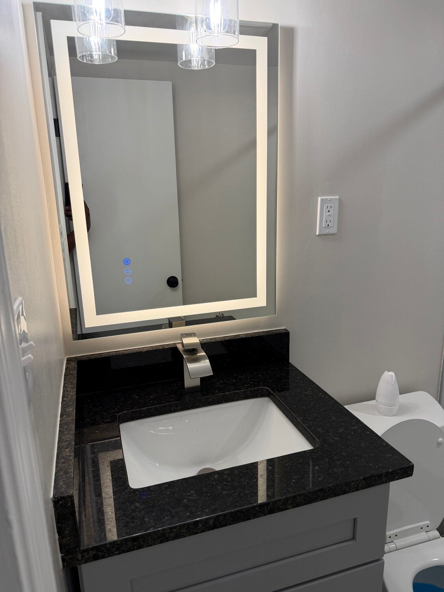 Bathroom - 4421 Romlon St