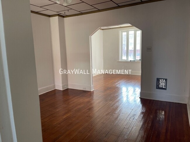Building Photo - 4715 Benner St