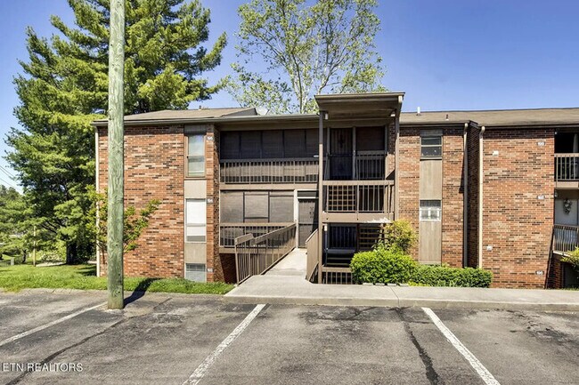 Building Photo - 400 Dublin Dr