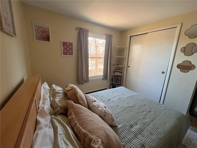 Building Photo - 20B Sunrise Dr