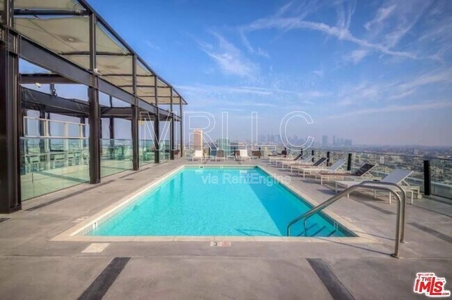 Building Photo - 3810 Wilshire Blvd