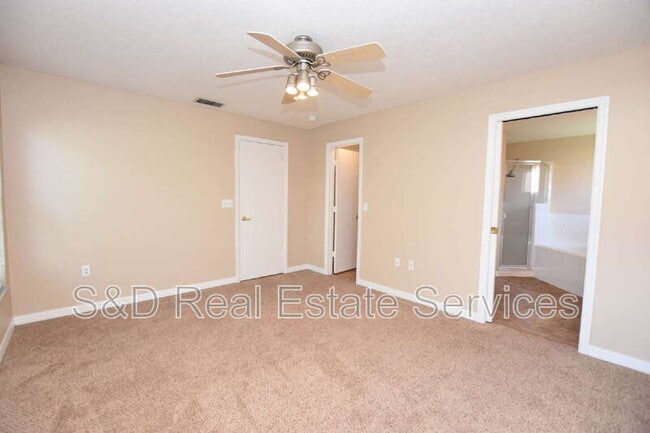 Building Photo - 2830 Hickory Ridge Dr