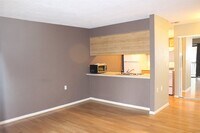 Building Photo - 317 Mabry St